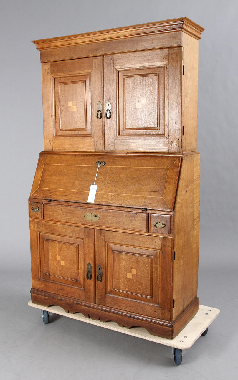 SKRIVSKÅP, 1800-talets början.