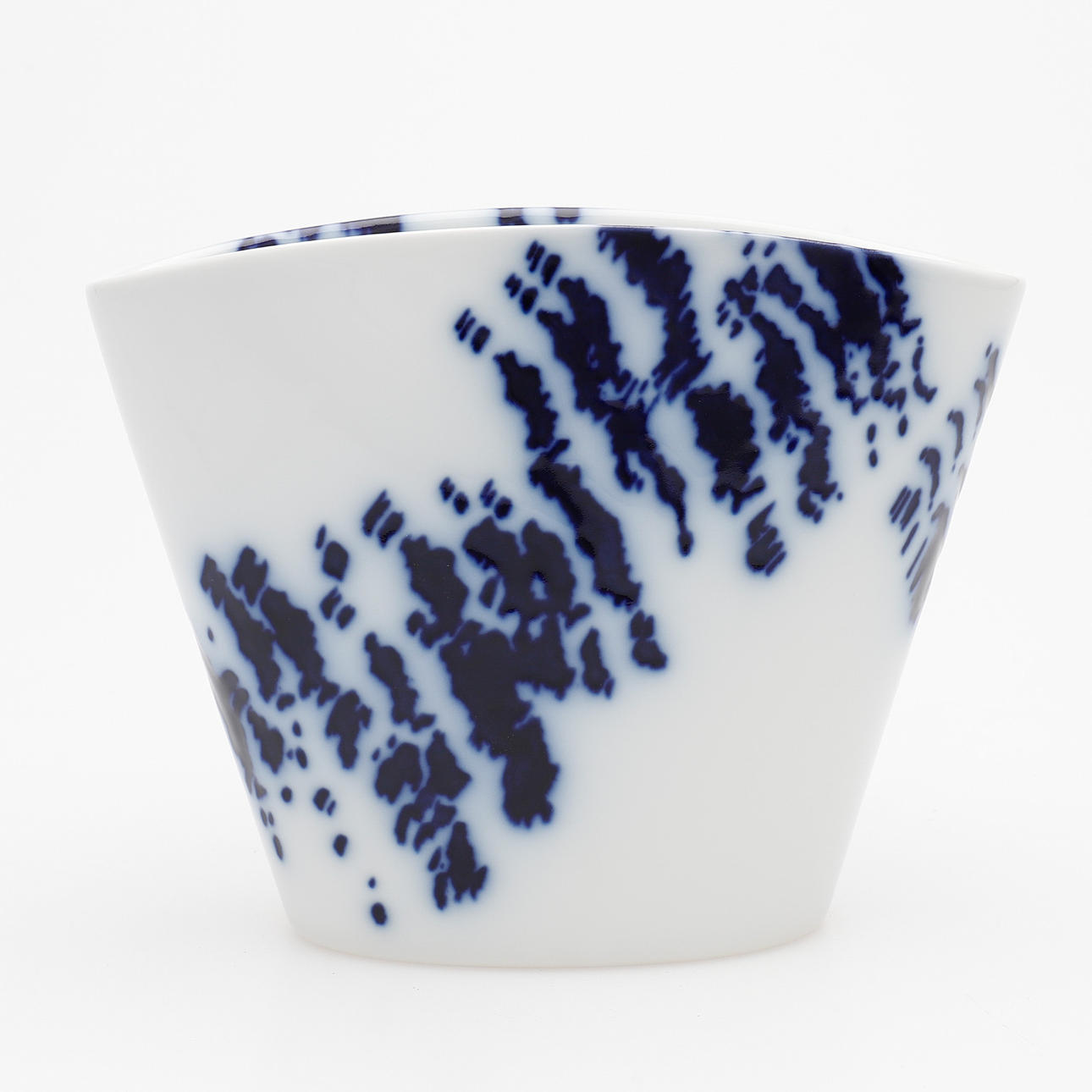 IVAN WEISS. VASE, ROYAL COPENHAGEN. Ceramics & Porcelain