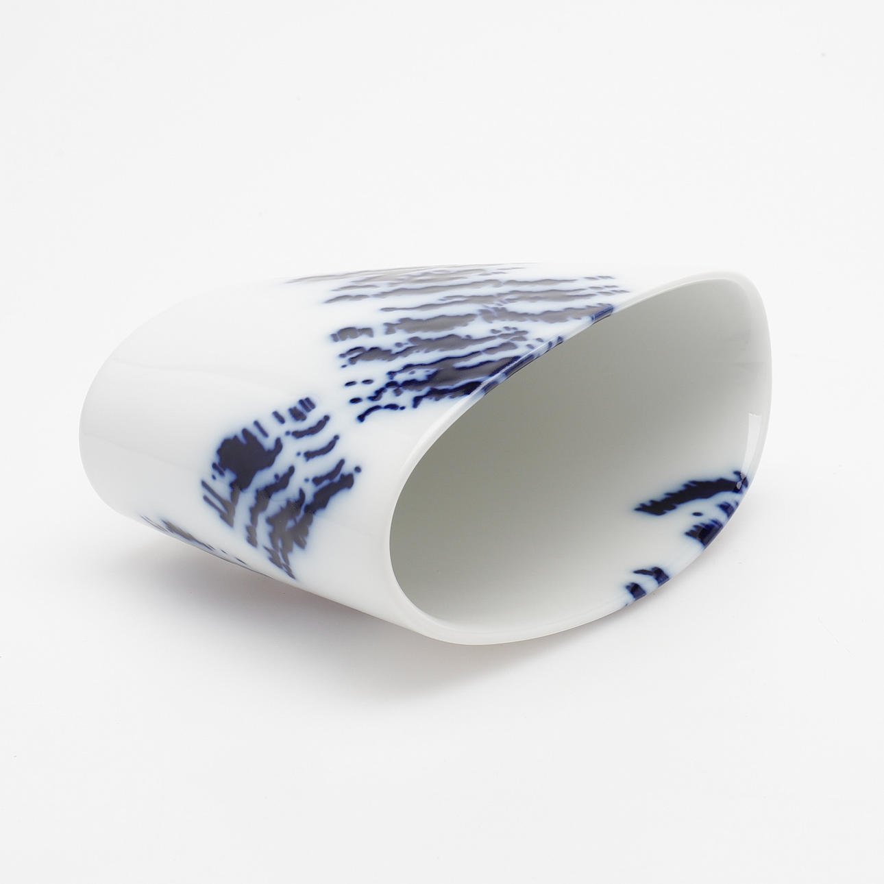 IVAN WEISS. VASE, ROYAL COPENHAGEN. Ceramics & Porcelain