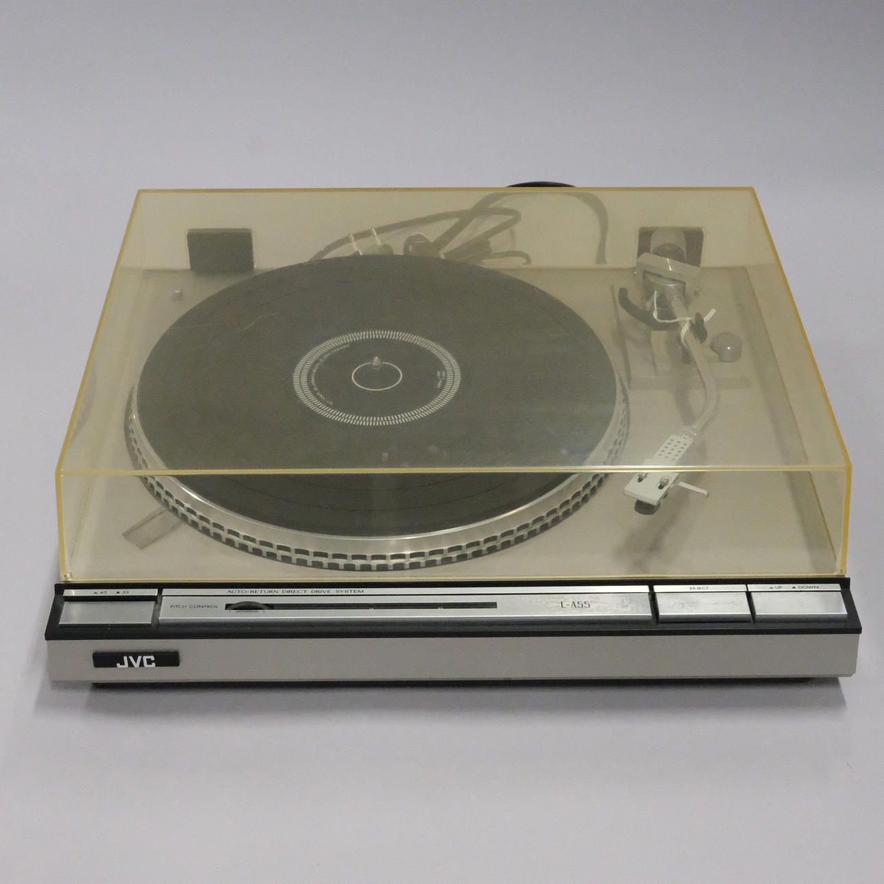 TOCADISCOS JVC.