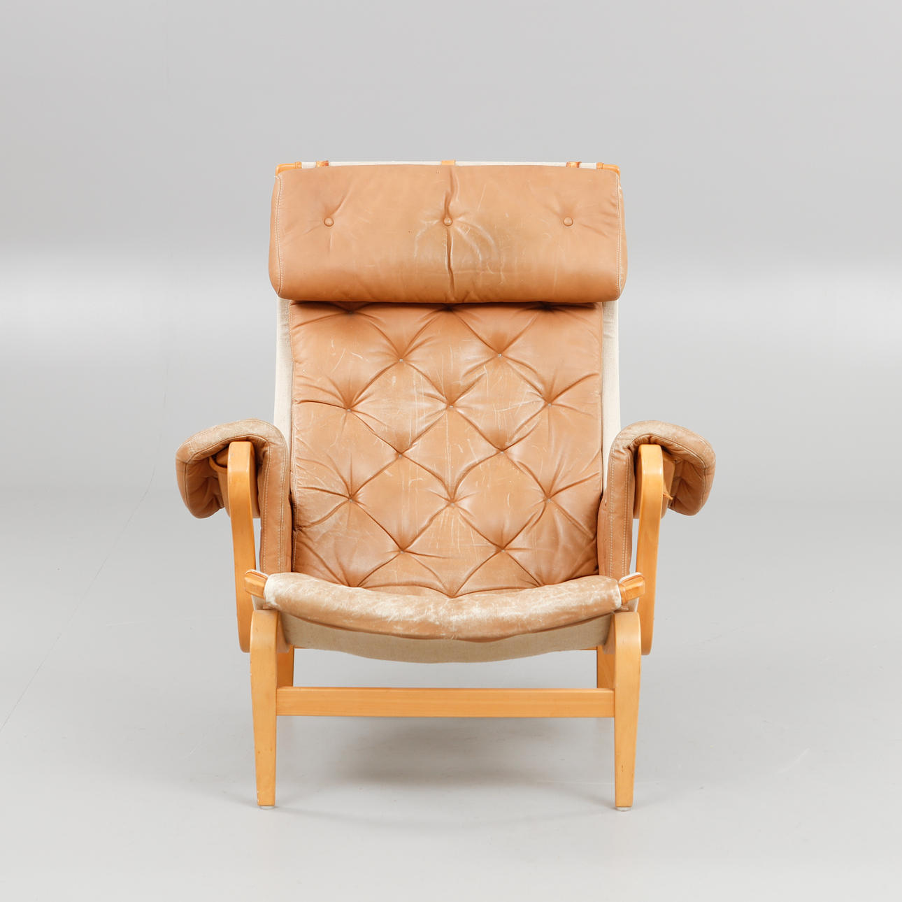 BRUNO MATHSSON. Nojatuoli, "Pernilla", DUX.