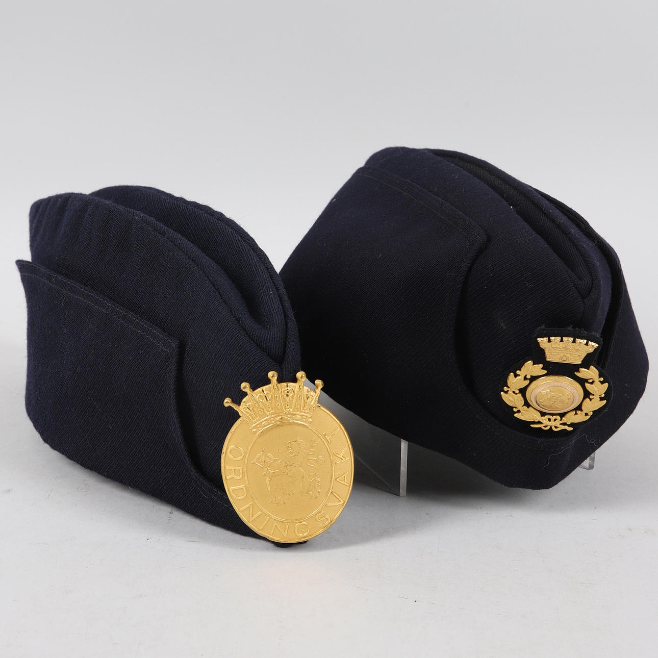 BÅTMÖSSOR, 2 st, m/39 & m/48.