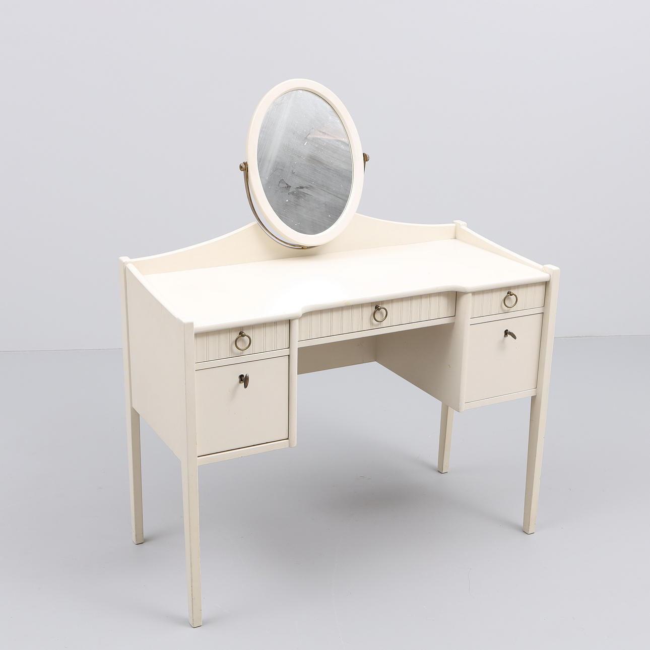 TOALETTBORD / SMINKBORD, 1900-tal.