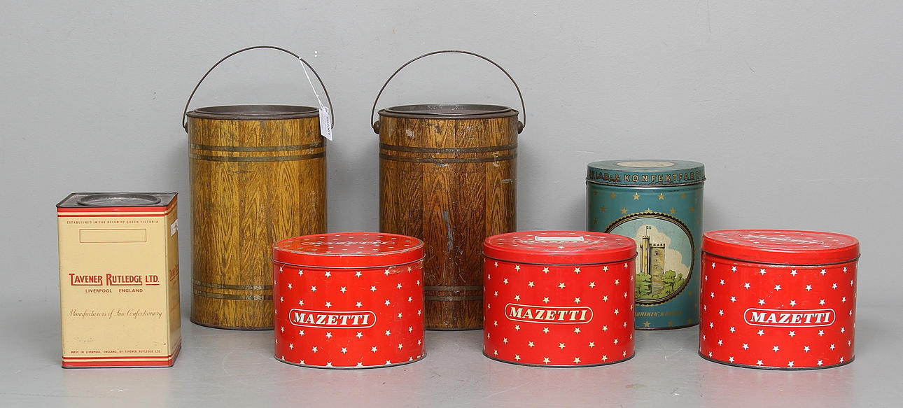 PLÅTBURKAR, 7 st, bl.a Mazetti, Chokldfabriken Kärnan, 1900-tal.