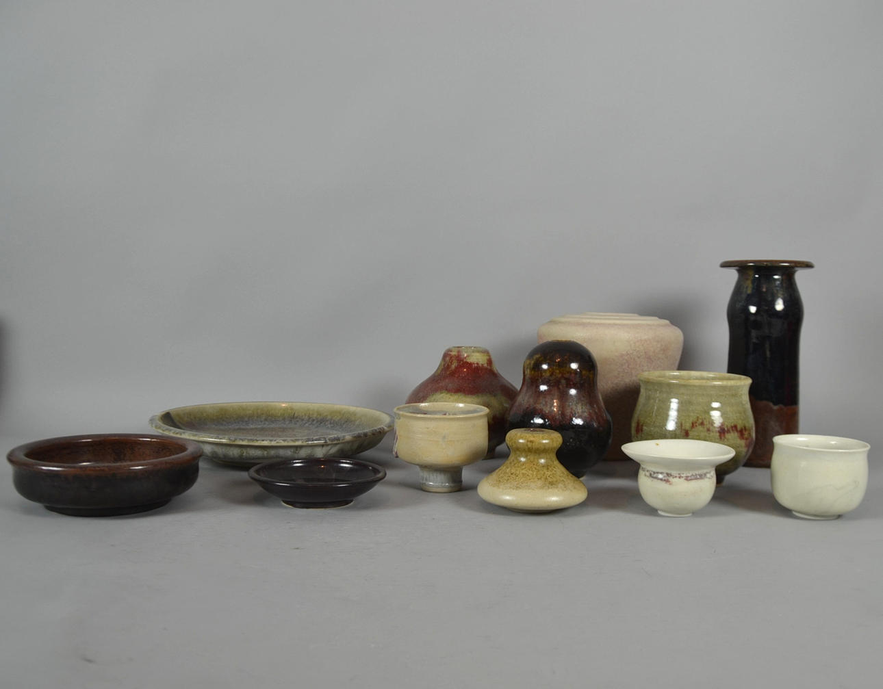 INGEBORG ZENKER & GERBURG KARTHAUSEN. Keramiska bunt mycket.