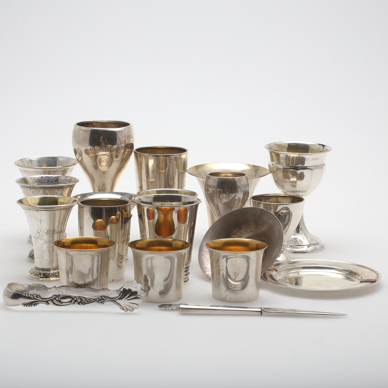 DIVERSE SILVERFÖREMÅL, 21 st, totalvikt ca 958 gram.