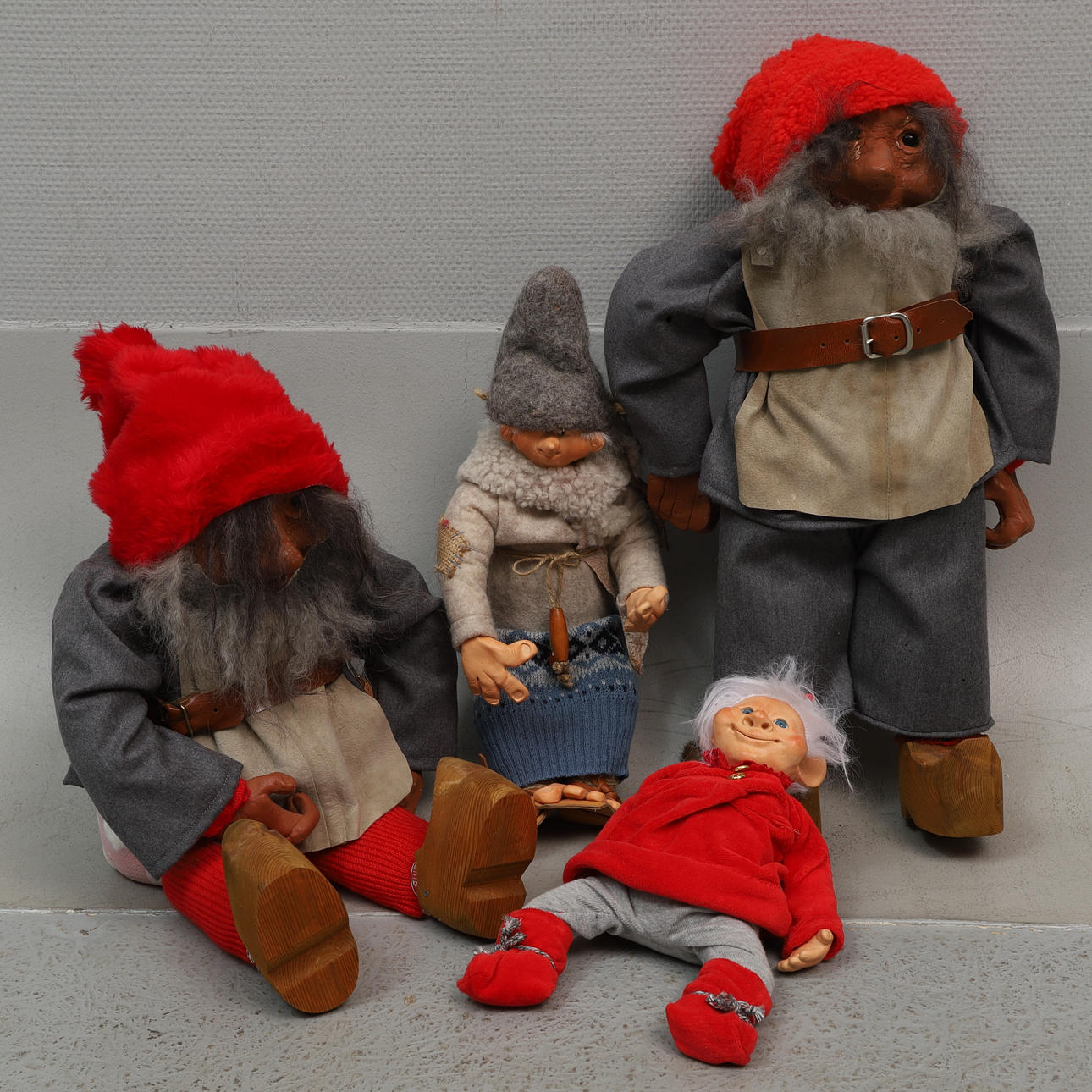 TOMTAR & TROLL, 4 st, 1900-tal.