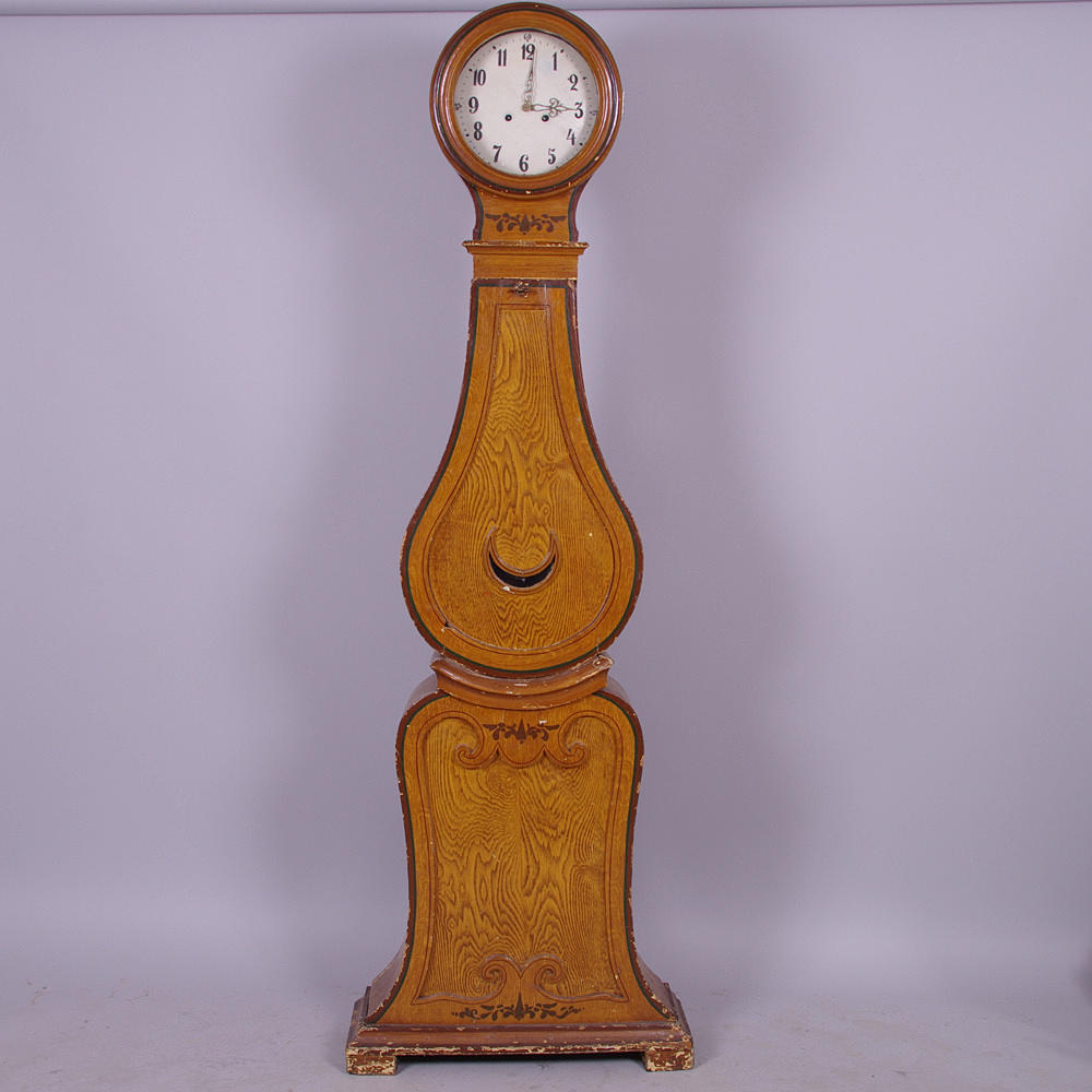 GOLVUR, drickamålat trä, 1800-tal.