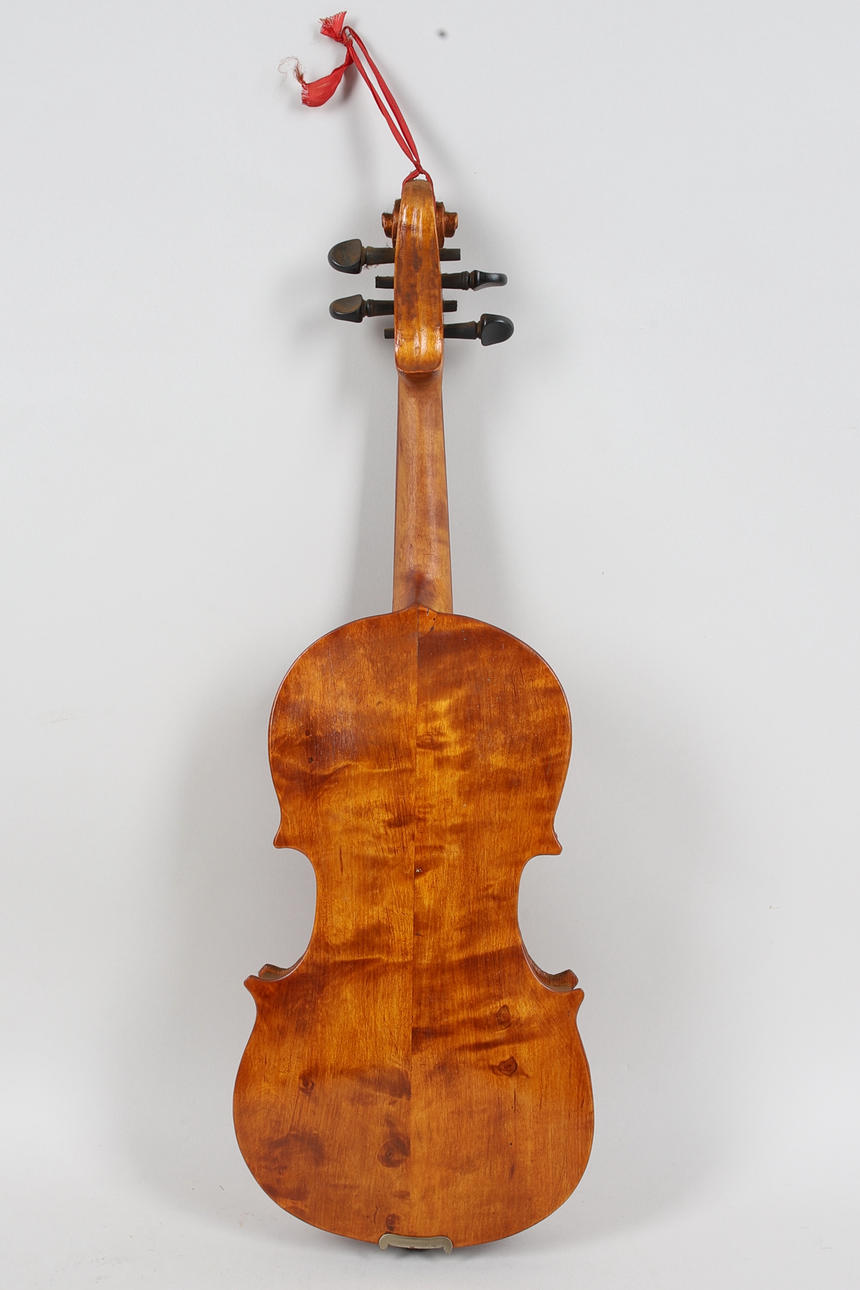 FIOL. Samlarföremål - Musikinstrument - Auctionet