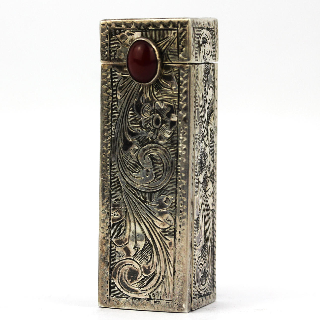 SILVER LIPSTICK HOLDER.