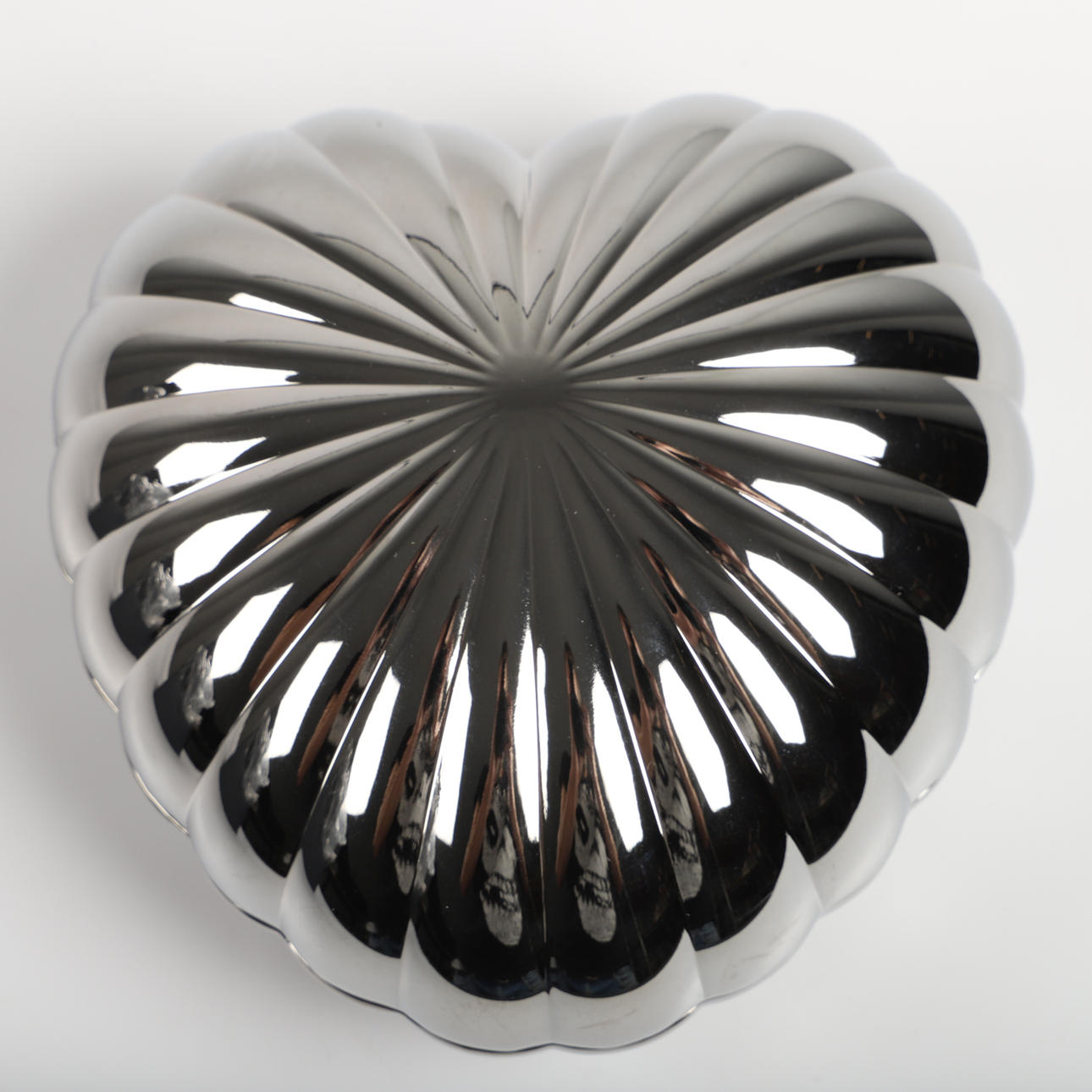 LÅSEKISTE, "Legacy heart", Georg Jensen.
