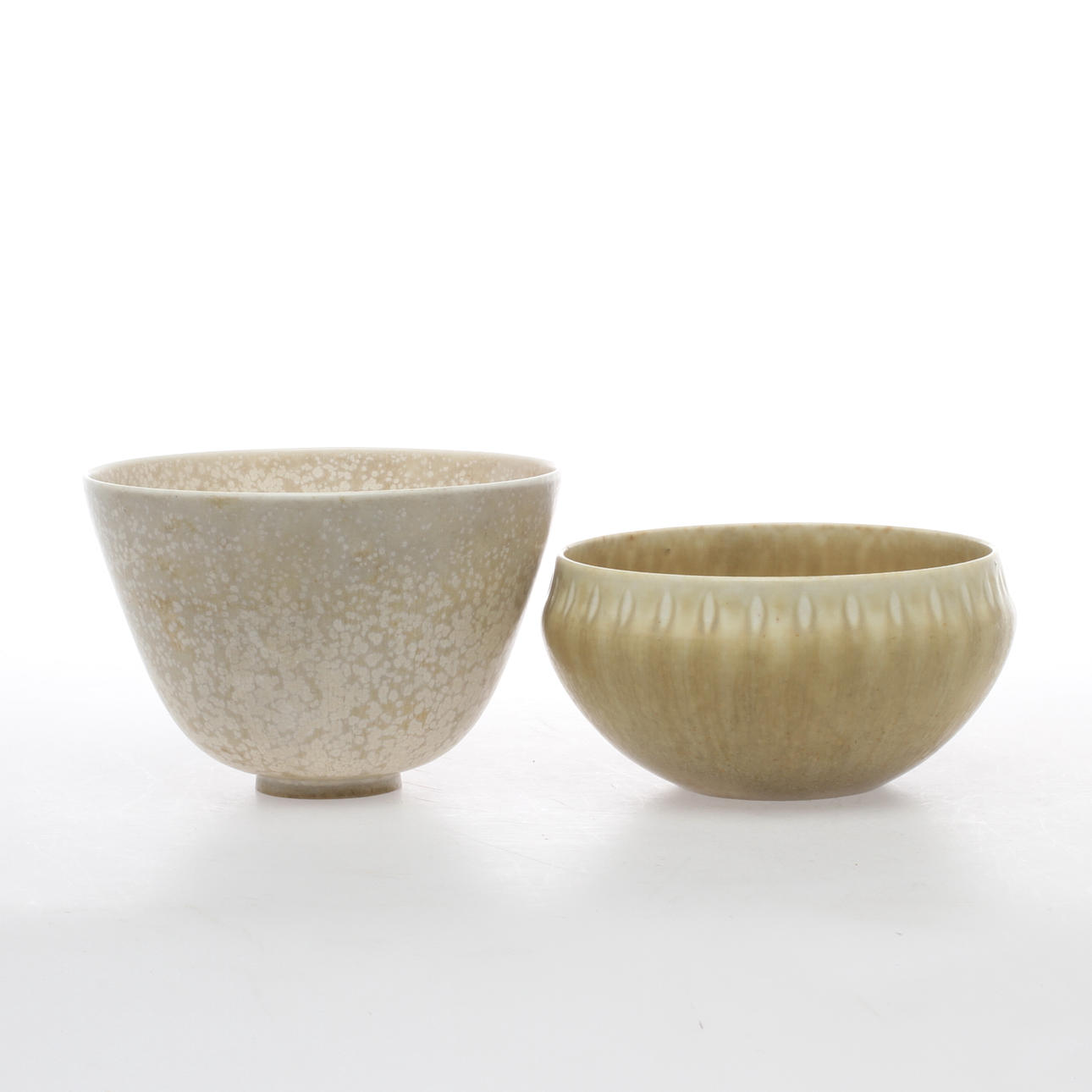 SKÅLAR, 2 st, stengods, Carl Harry Stålhane samt Gunnar Nylund, Rörstrand, 1900-tal.