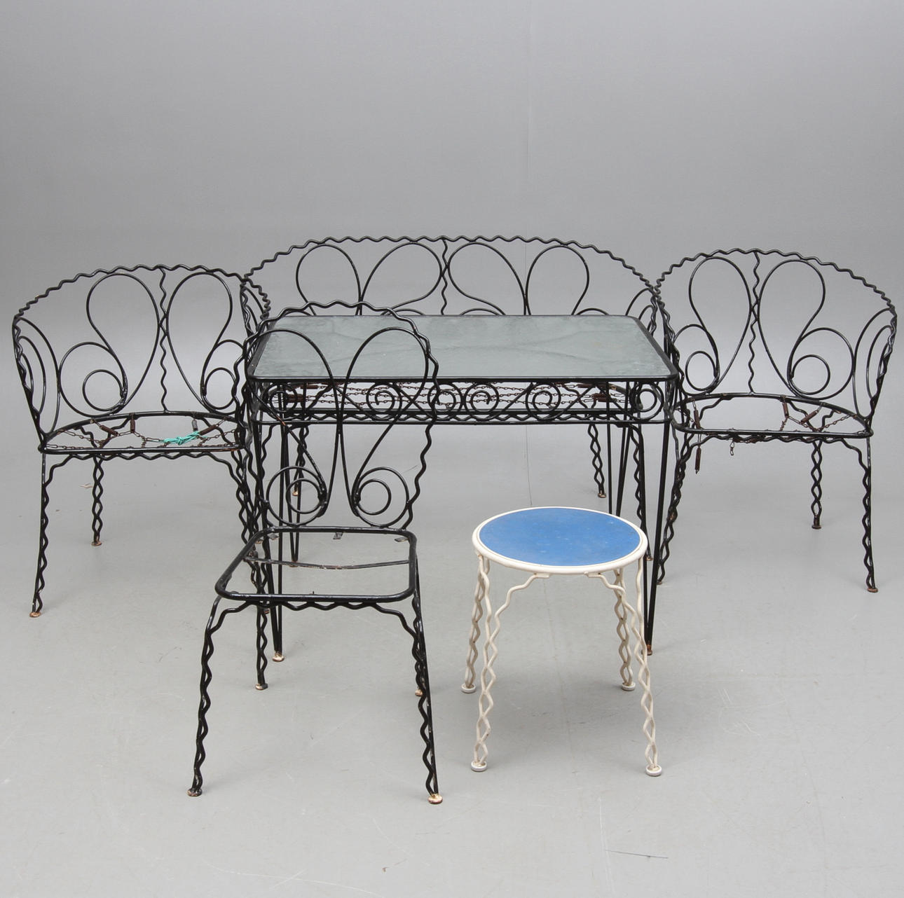 TRÄDGÅRDSGRUPP, 6 delar, smidesjärn, 1900-talets mitt.