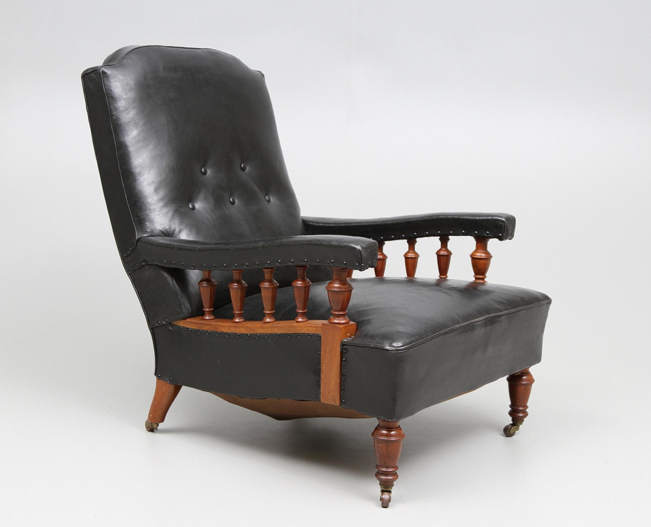 FÅTÖLJ, sk balustradmodell, ca 1900.