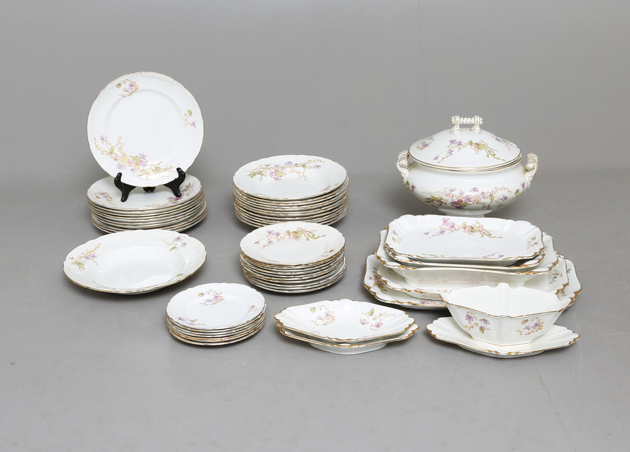 MATSERVIS, flintgods, 51 delar, "Viola" Gustavsberg.