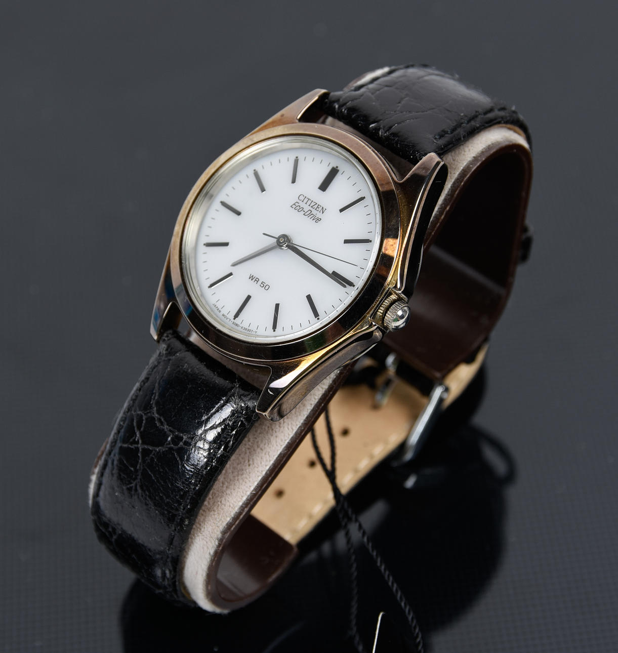 CITIZEN. herrklocka, läderrem, sol.