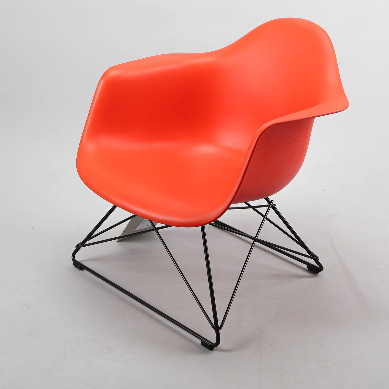 CHARLES & RAY EAMES. Sillón, modelo "LAR", Vitra.
