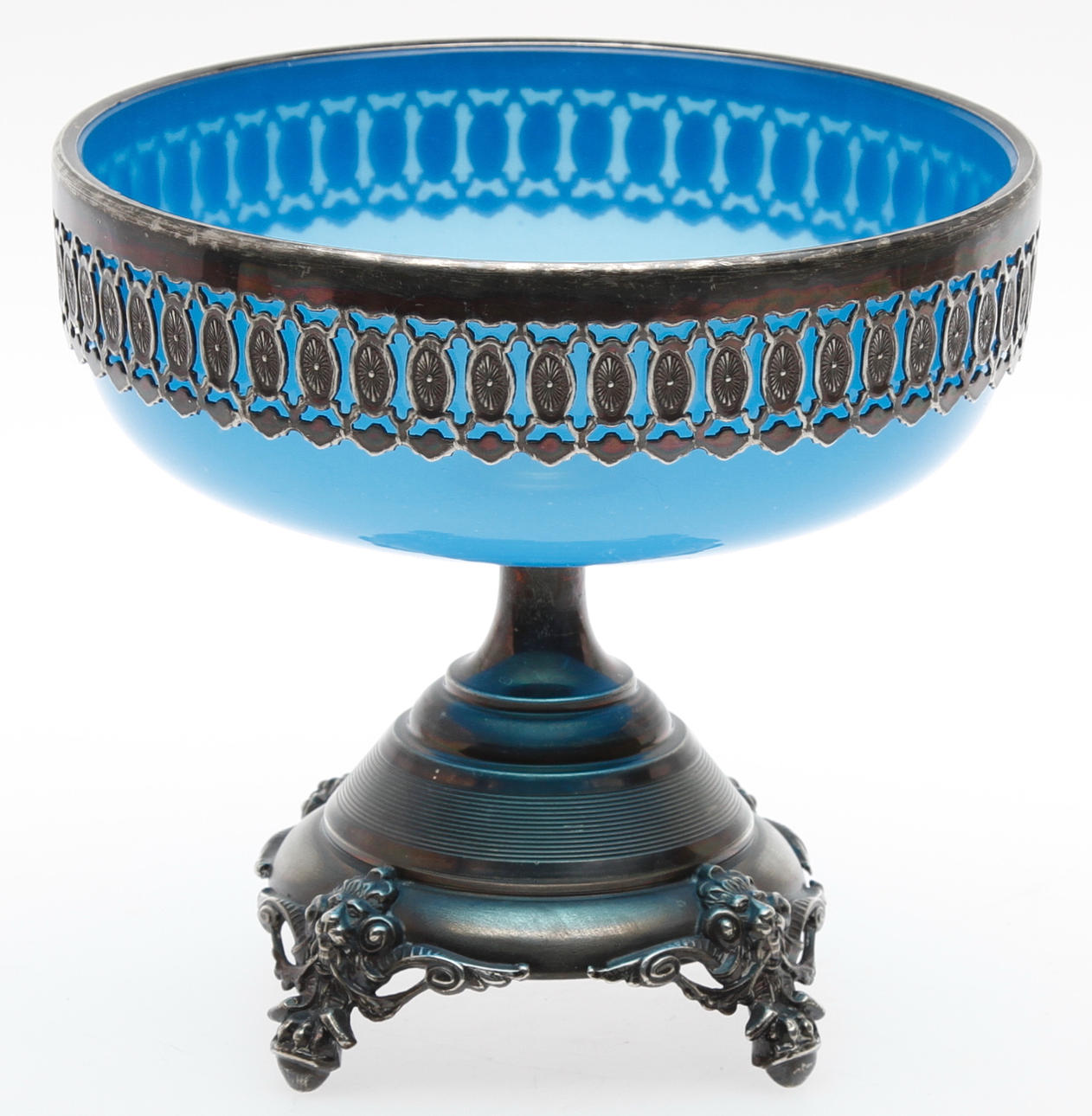 SKÅL PÅ FOT, glas och nysilver, möjligtvis Ryssland, 1900-talets första hälft.