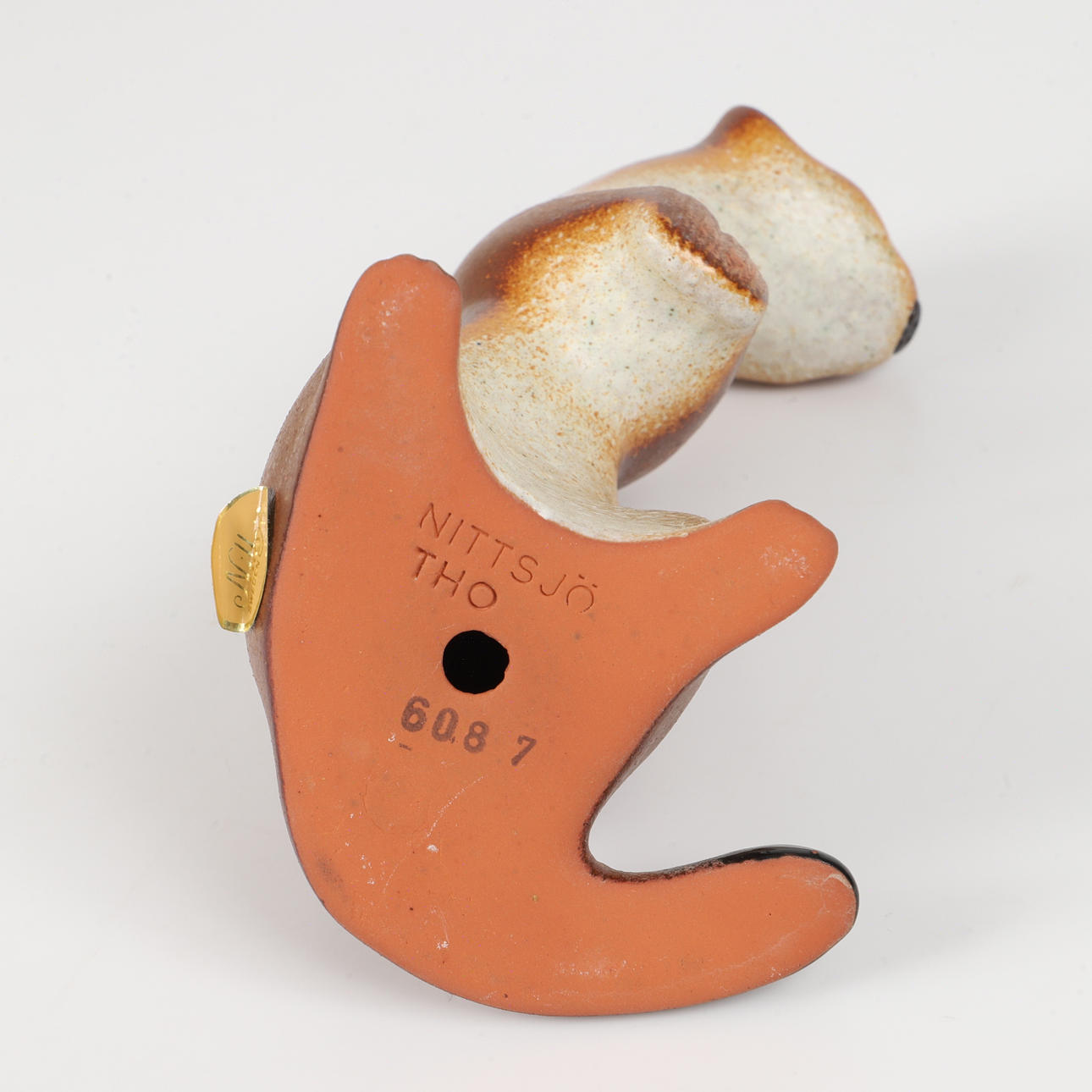 THOMAS HELLSTRÖM. Figurine, weasel, ceramics, Nittsjö. Ceramics