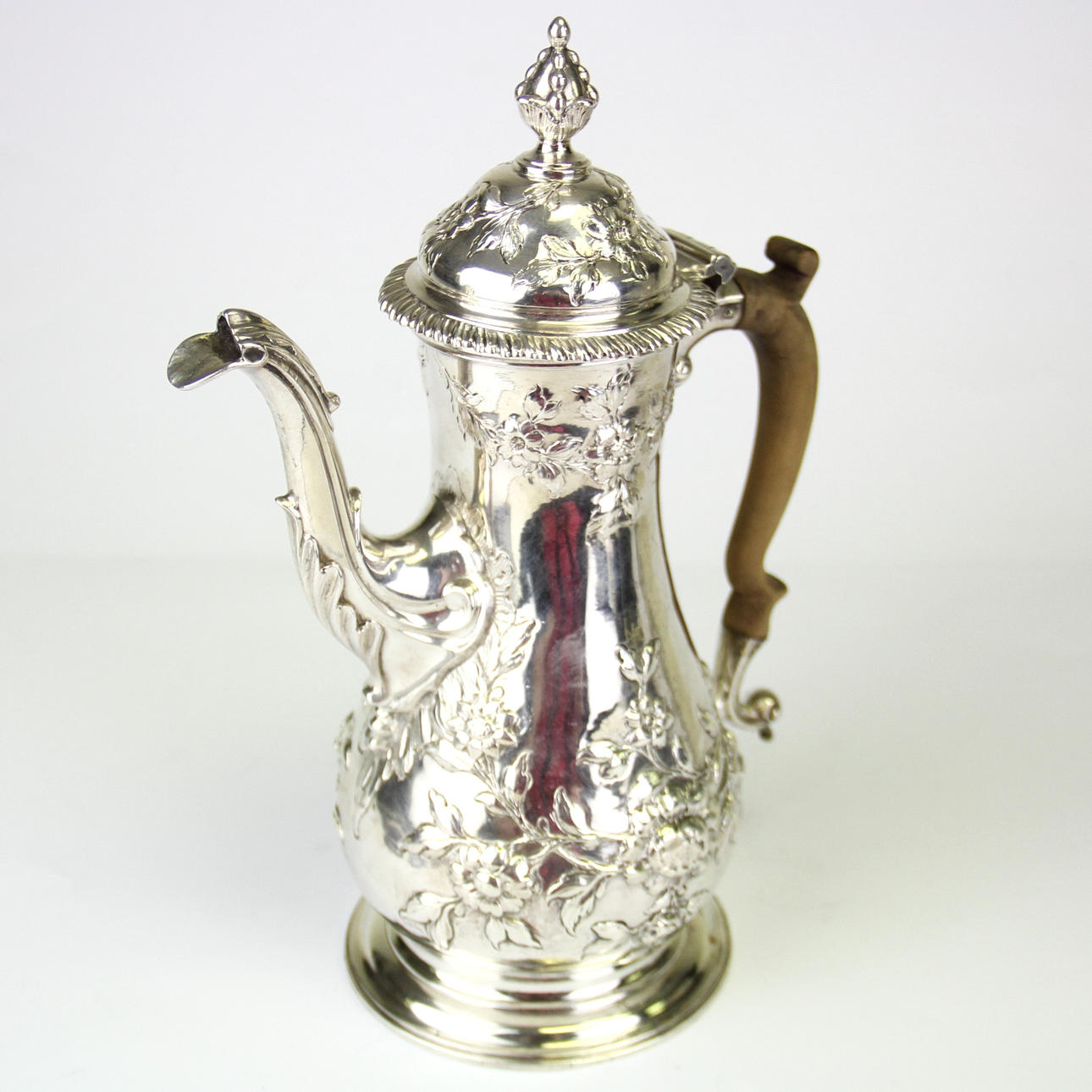 18. JH. SILBERNE KAFFEEKANNE.
