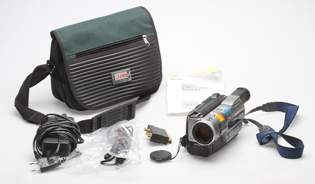 VIDEOKAMERA, digital, Sony, Digital 8, DCR-TR7100E PAL.