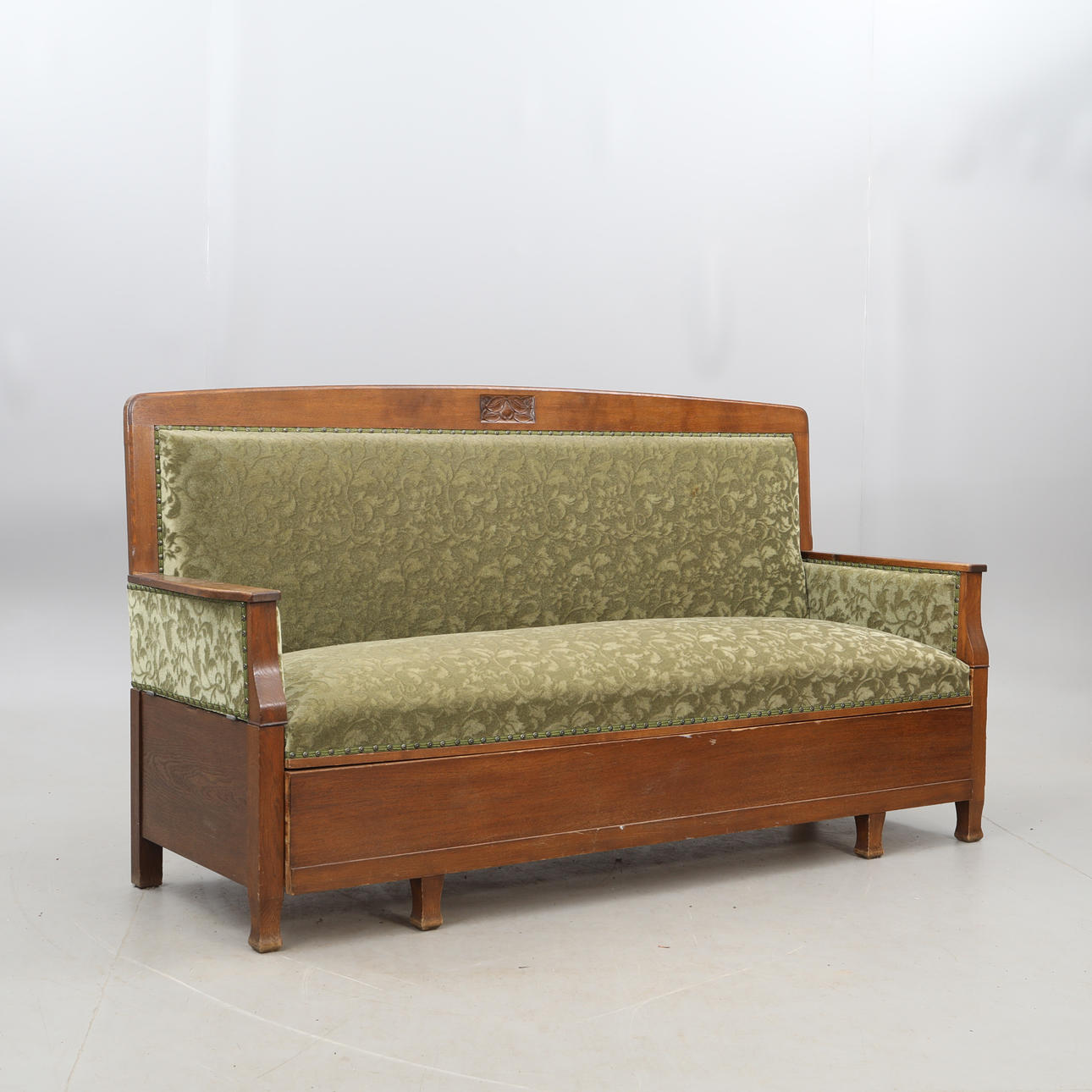 SOFA, oak, "pear", drawer underneath, Jugend, 1930-40s.