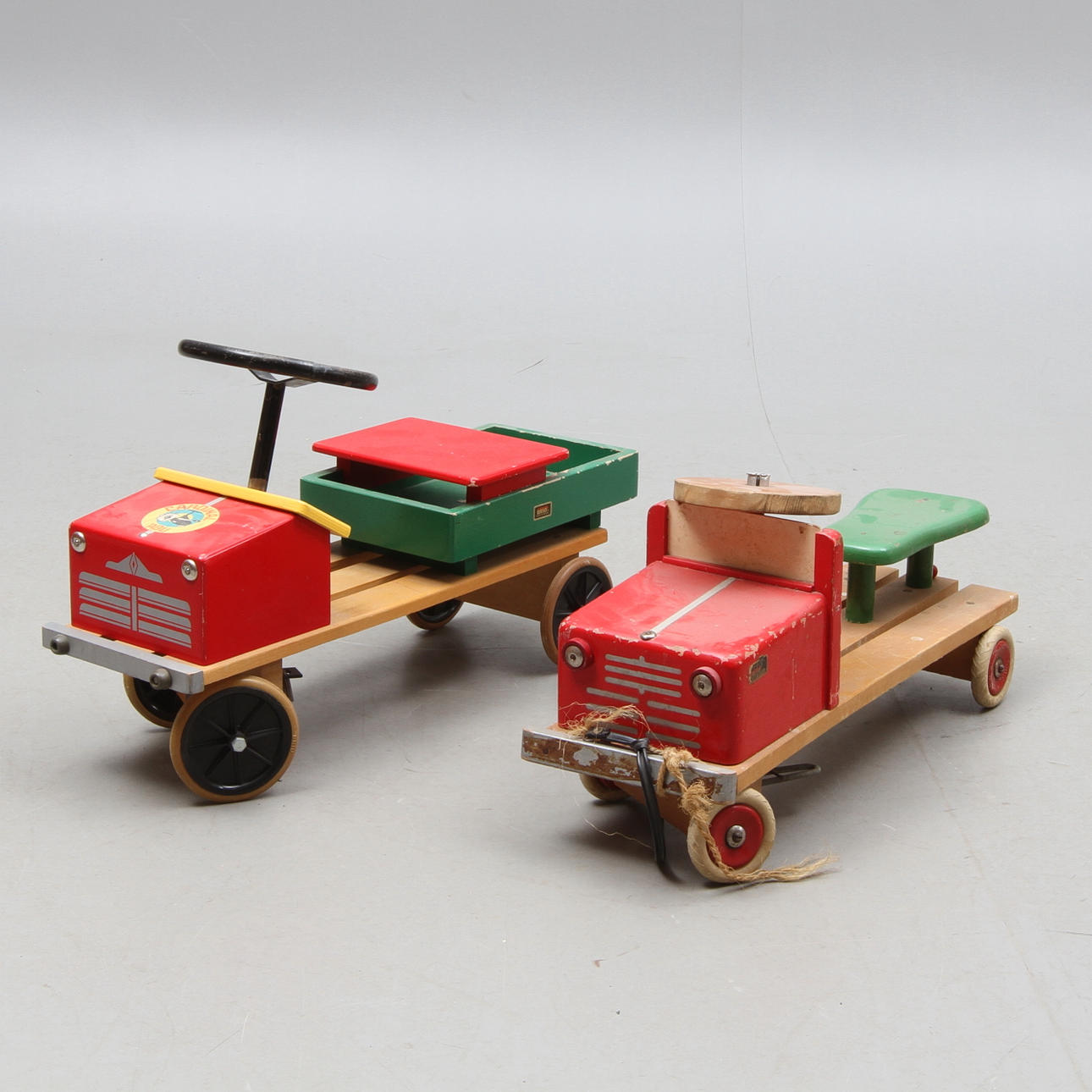 LASTBILAR 2 st, Brio.