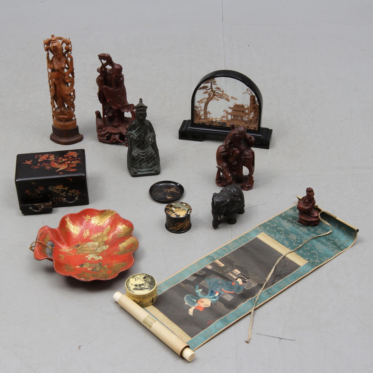 PARTI DIVERSE, orientaliskt, 1900-tal.