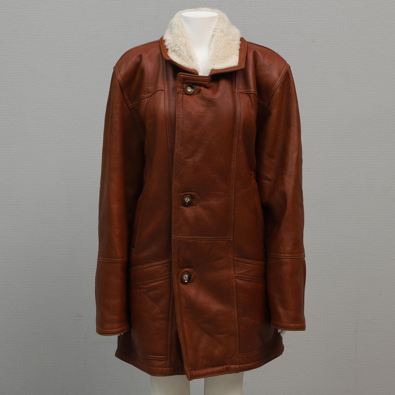 JAKKE, læder, Klink Collection, str. 48, Danmark.