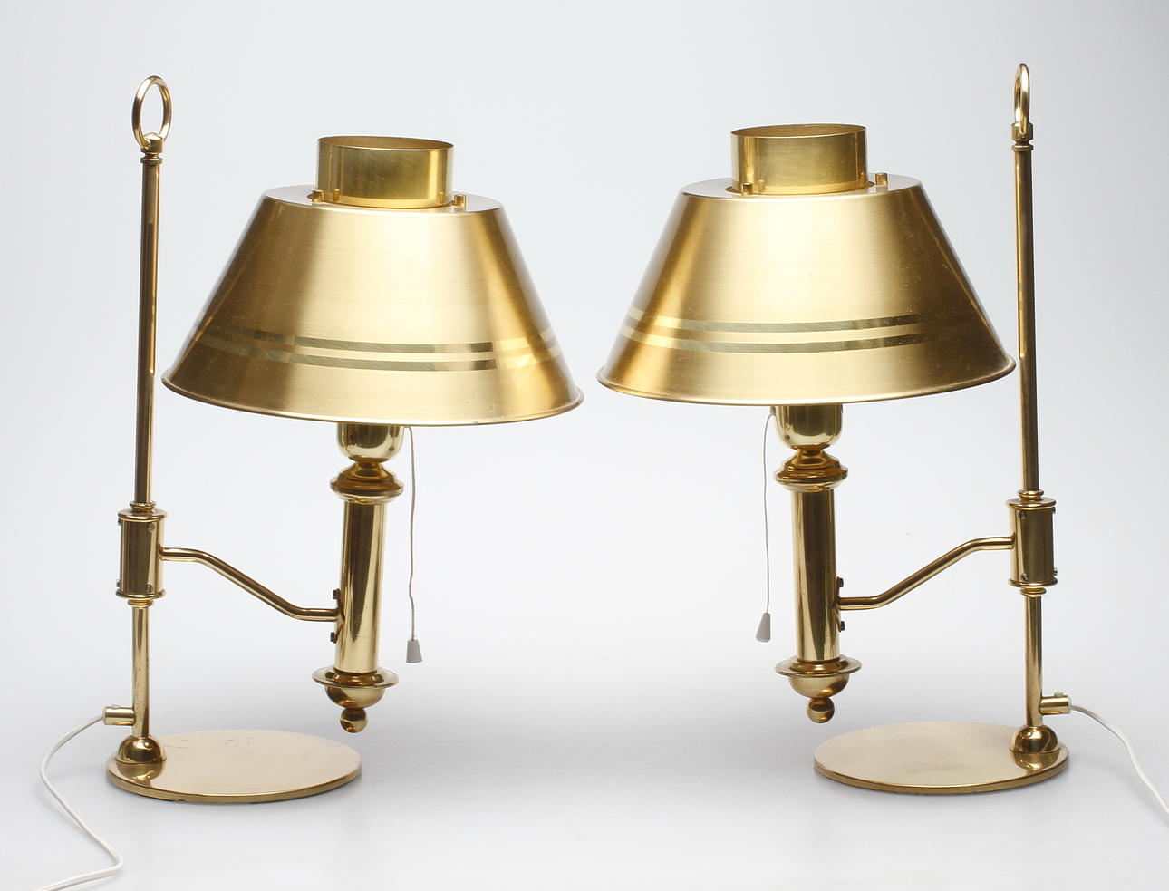 BORDSLAMPOR, ett par, mässing, Örsjö, 1900-talets andra hälft.