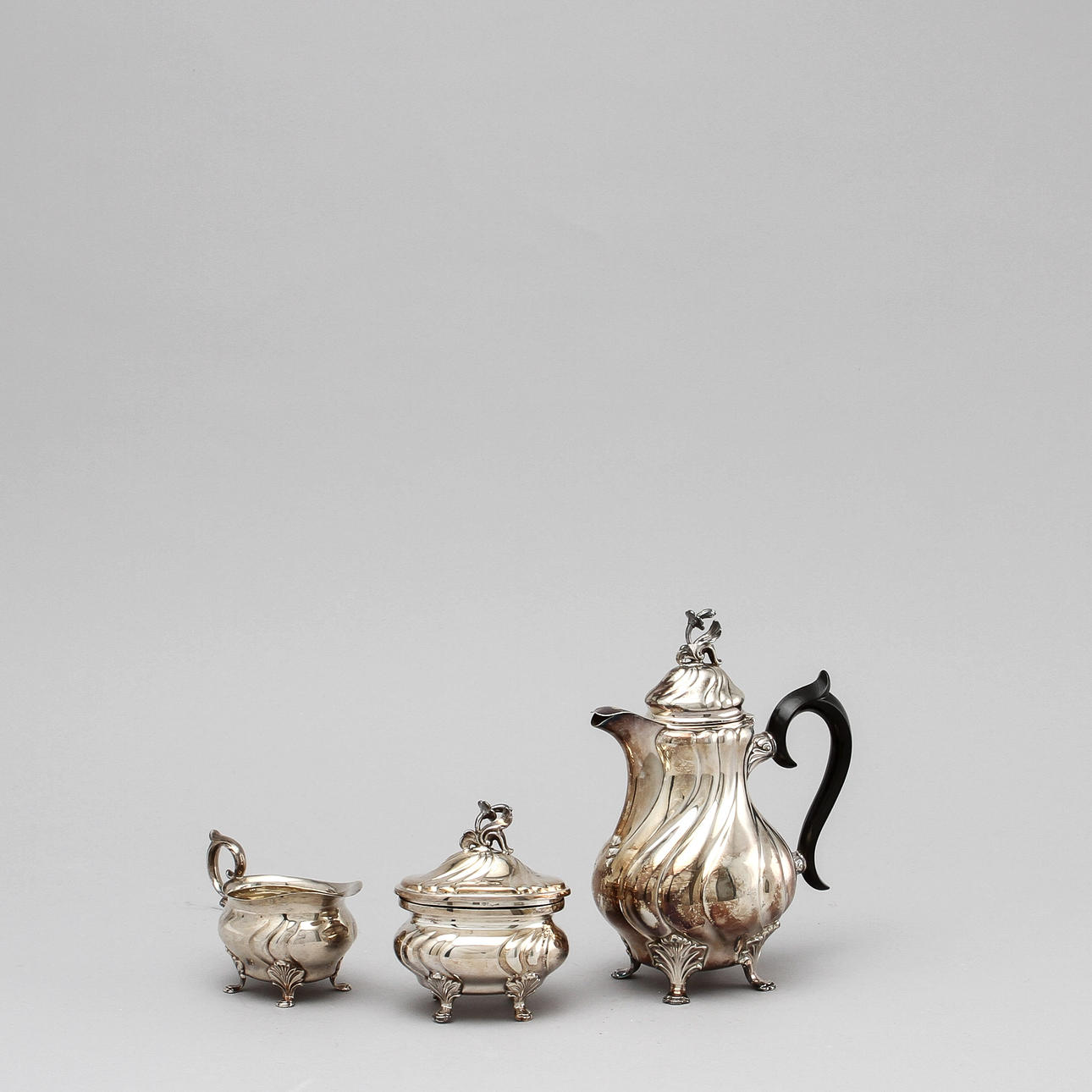 KAFFESERVIS, 3 delar, rokokostil, CGH, 1948. Total vikt 660 gram.