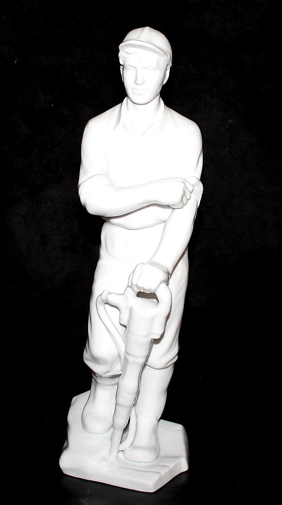 FIGURIN, porslin, Herend hvngary.