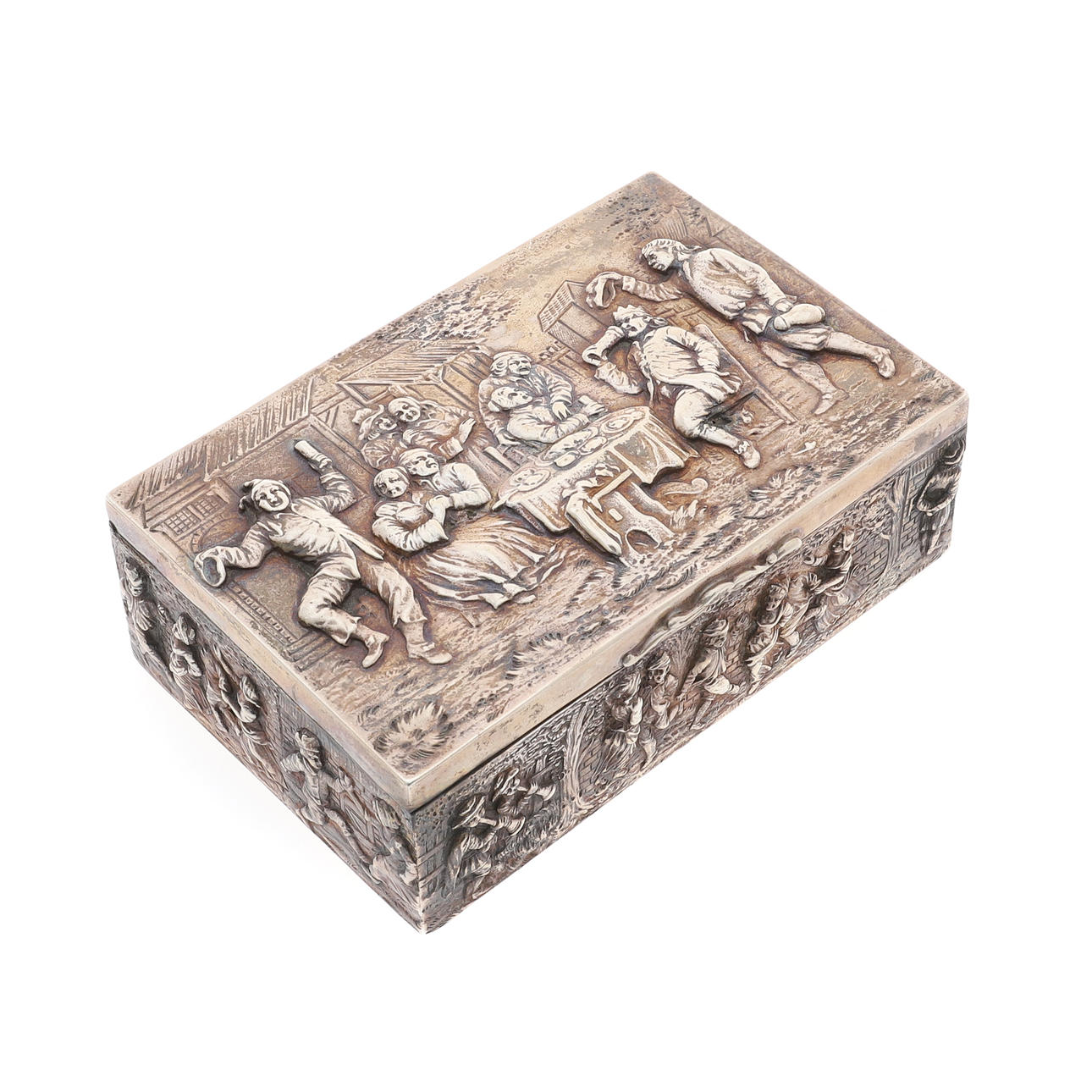 UN ATAÚD CONTINENTAL RECTANGULAR DE PLATA, MARCAS INGLESAS DE IMPORTACIÓN PARA LONDRES 1912.