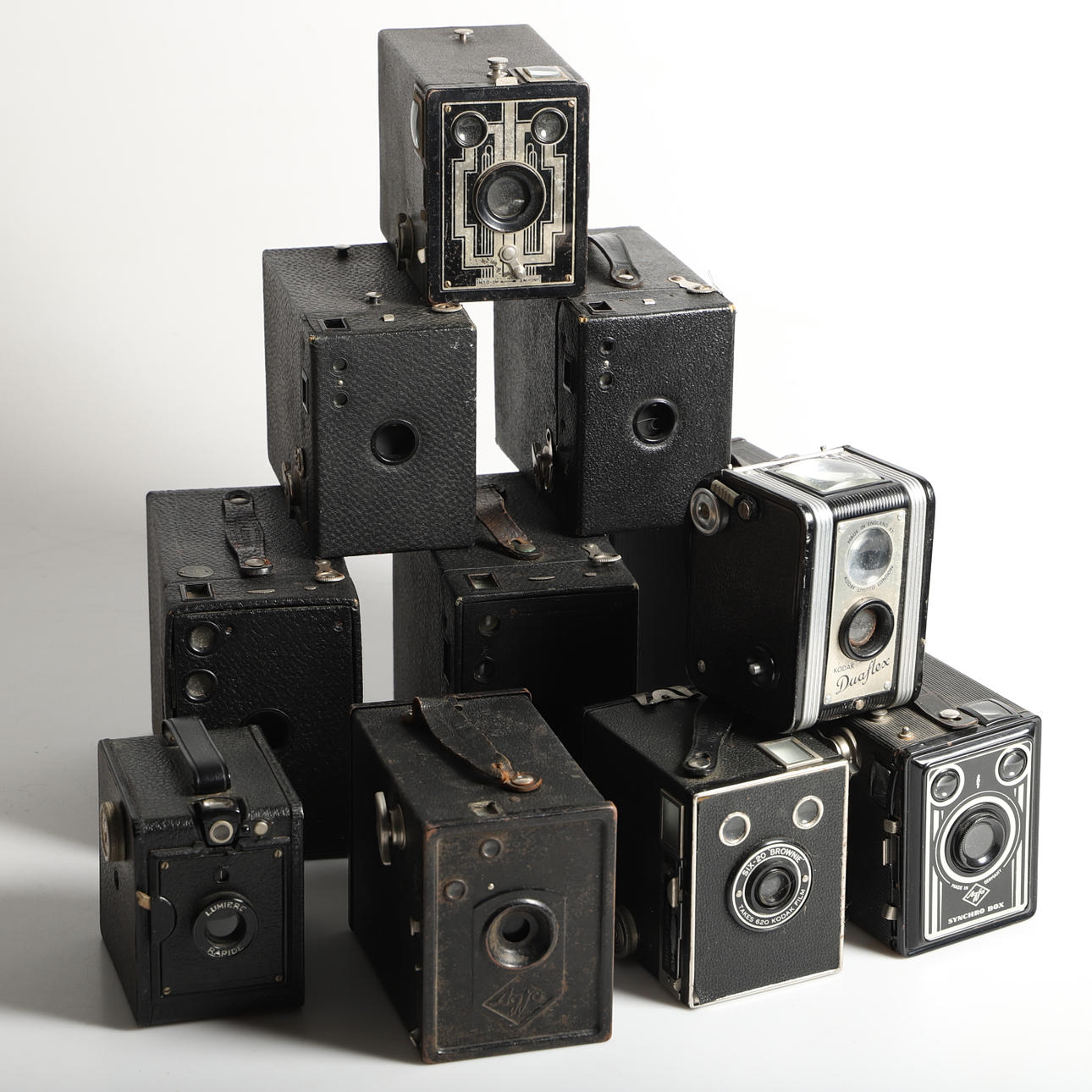 DRAWER CAMERA, 11 pieces, incl. a. Agfa and Kodak.