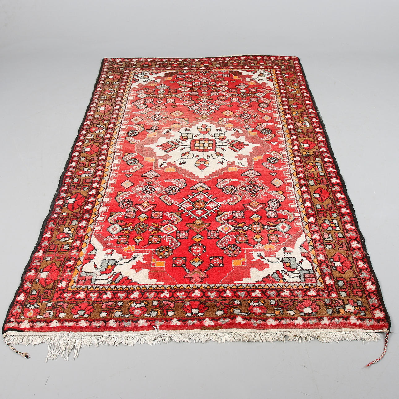 MATTA, hamadan. 128 x 213 cm.