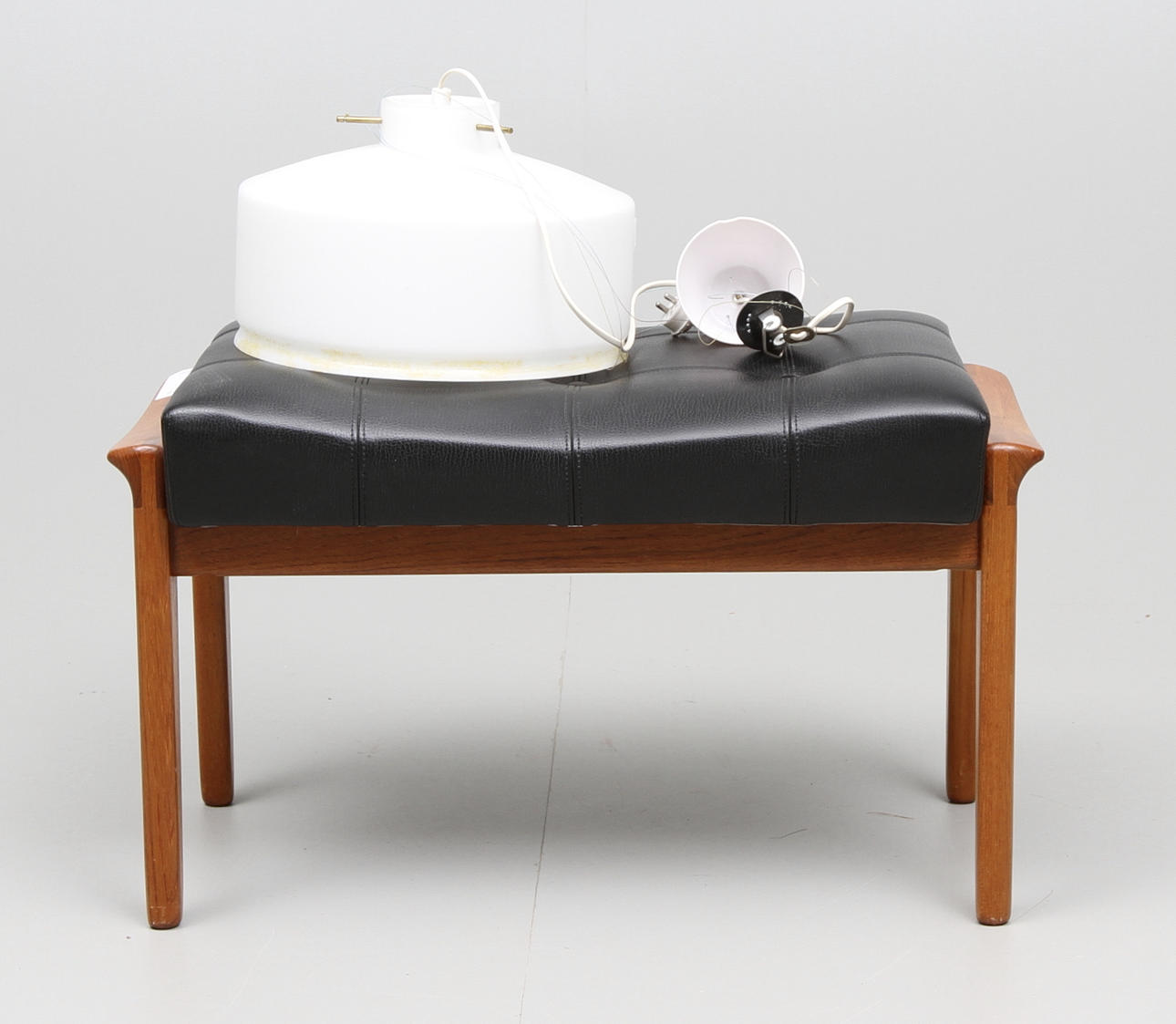 PALL, Bröderna Andersson, 1960-tal, samt TAKLAMPA.