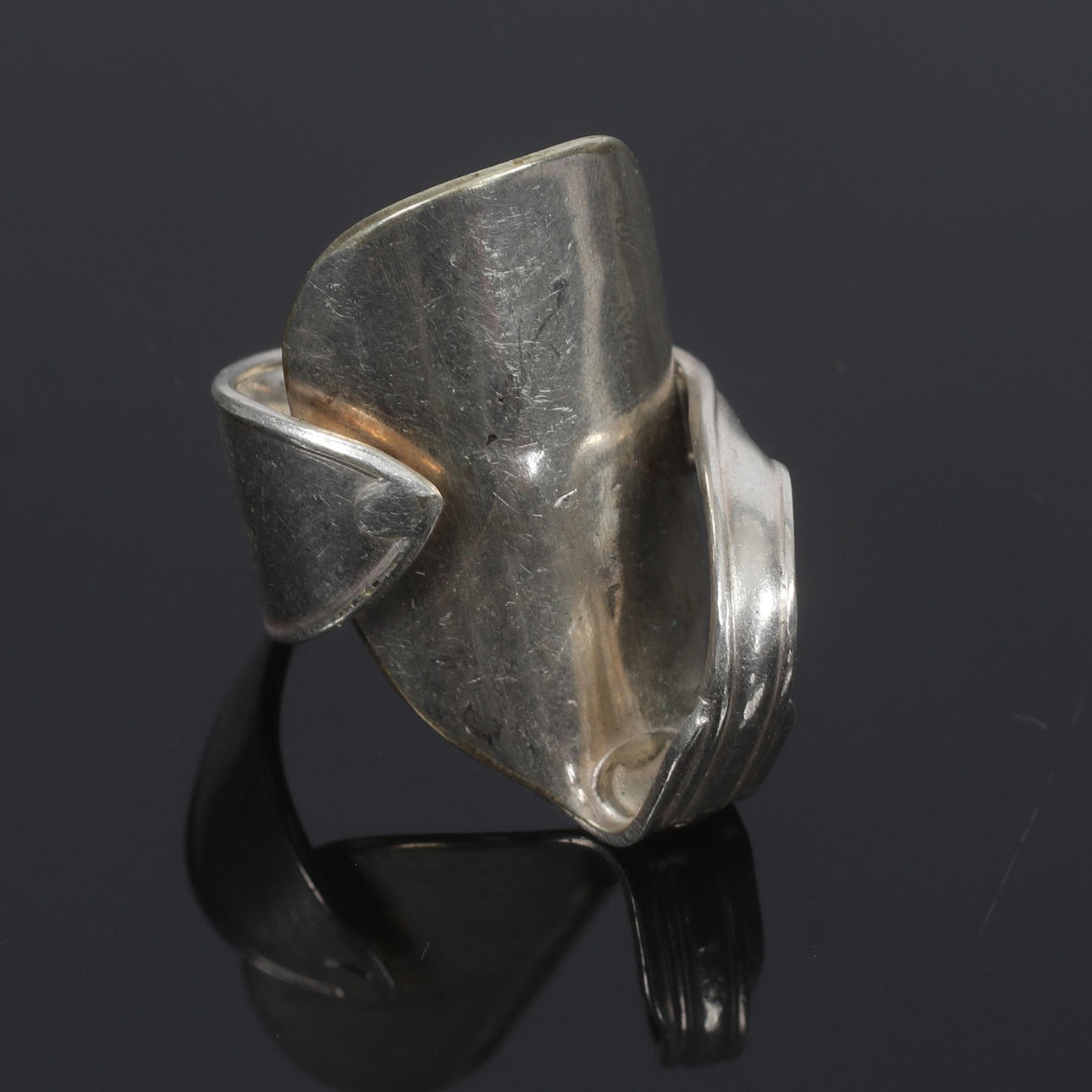 (V13) SKEDRING, silver, 1900-talets mitt.