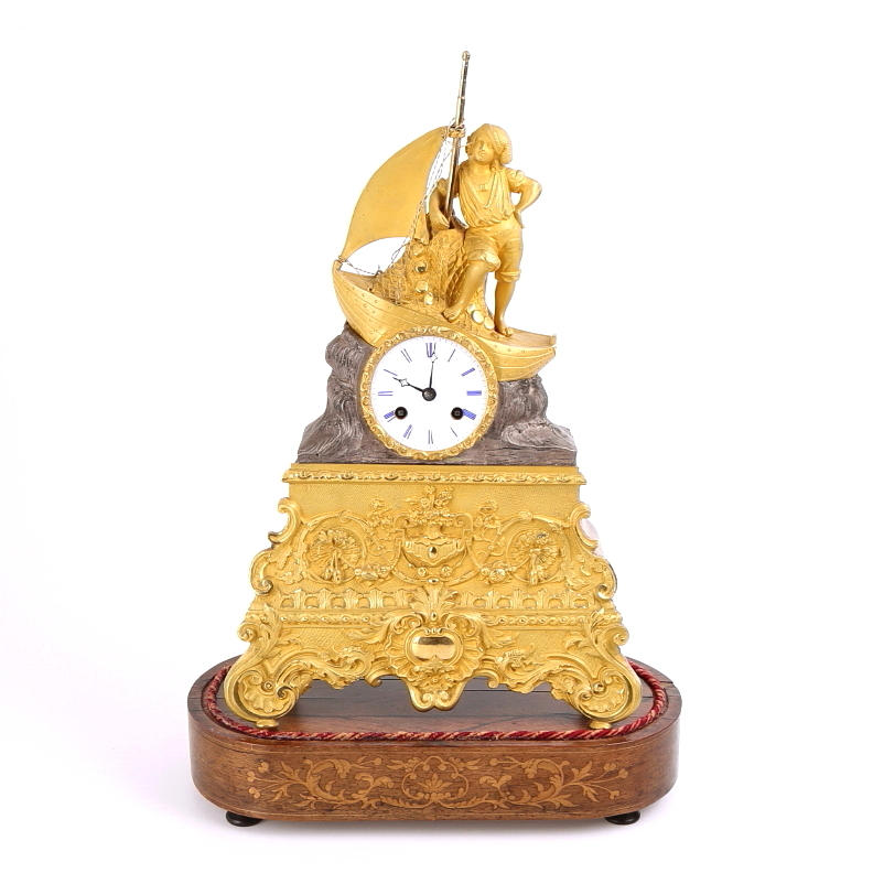 BORDSPENDYL, brännförgylld brons, rokokostil, tidigt 1800-tal.