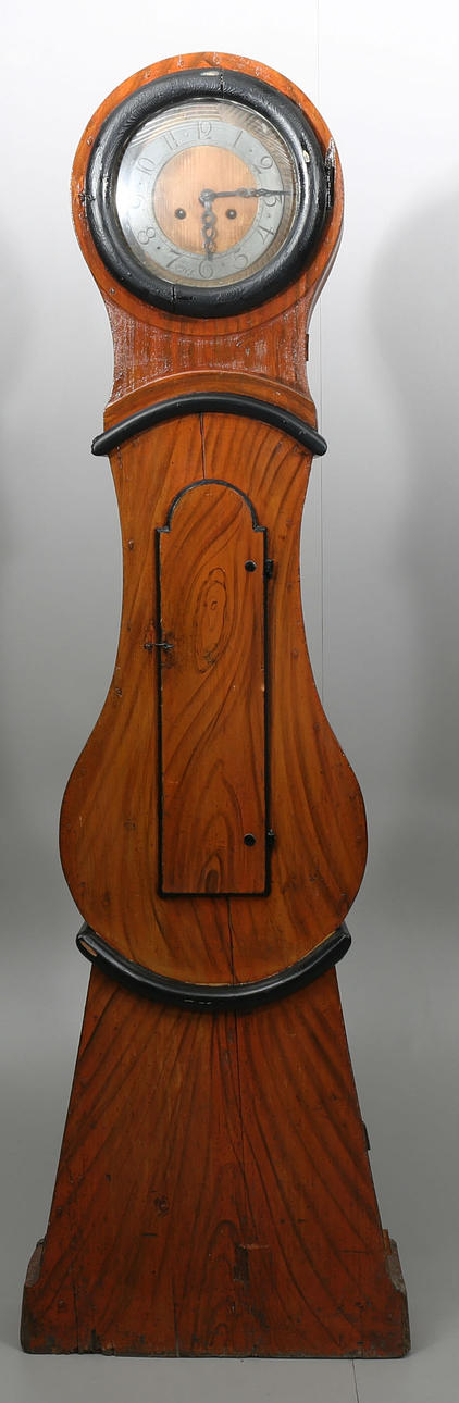 GOLVUR, ek, signerat CNS på urtavlan,1700-1800-tal.