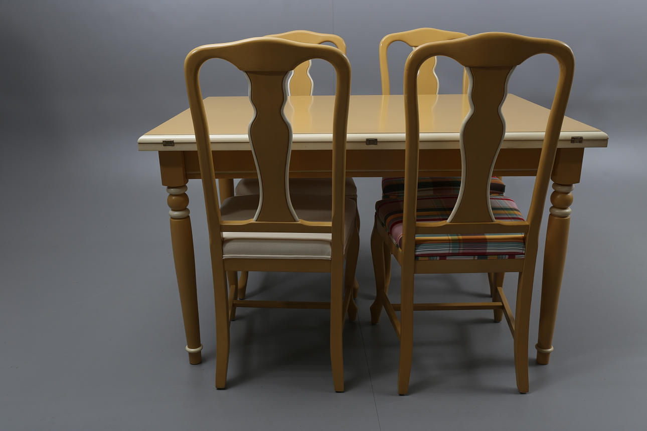 MATRUMSMÖBEL, 5 delar, Villeroy & Boch, rokokostil, 1900-talets sista kvartal.