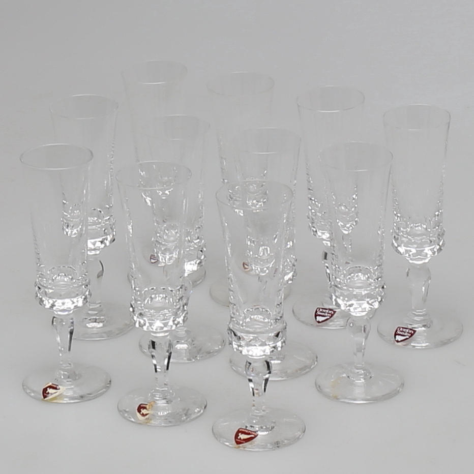 SNAPSGLAS, 11 st, modell Silvia, Ingeborg Lundin, Orrefors.