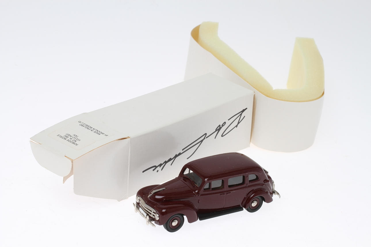 MODELLBIL ROBEDDIE VOLVO PV831 TAXI, i originalkartong.