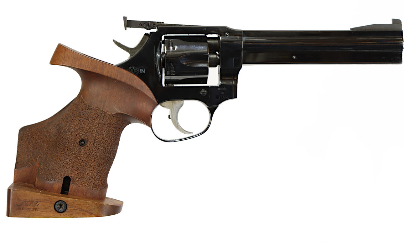 REVOLVER, Double Action, make Manurhin, model MR32 Match, caliber .32 S&W LONG, order number HA00103.