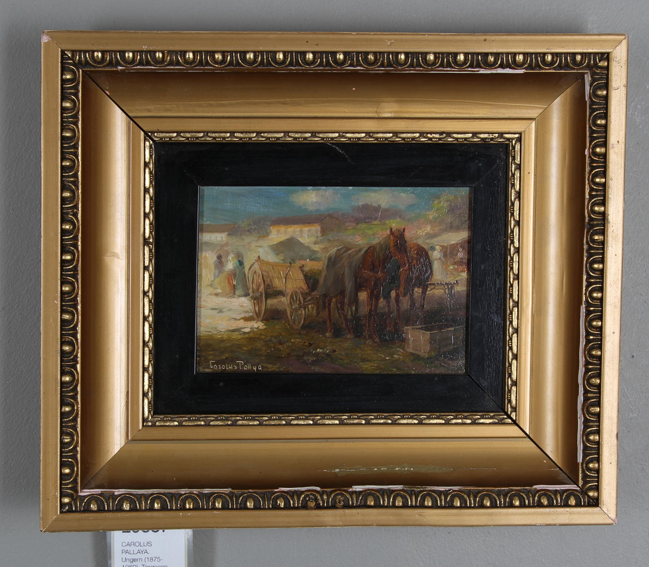 CAROLUS PALLAYA. Ungern (1875-1960). Torgscen. Olja på pannå. Signerad.