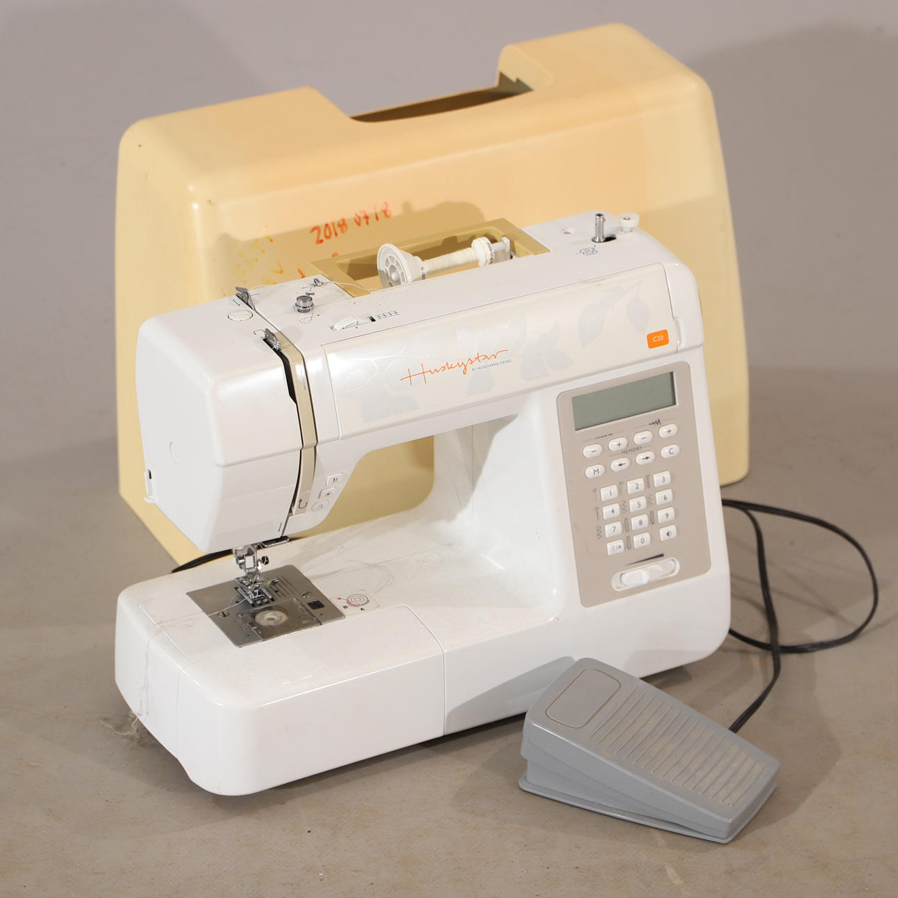 SEWING MACHINE, "Huskystar C20", Husqvarna Viking.