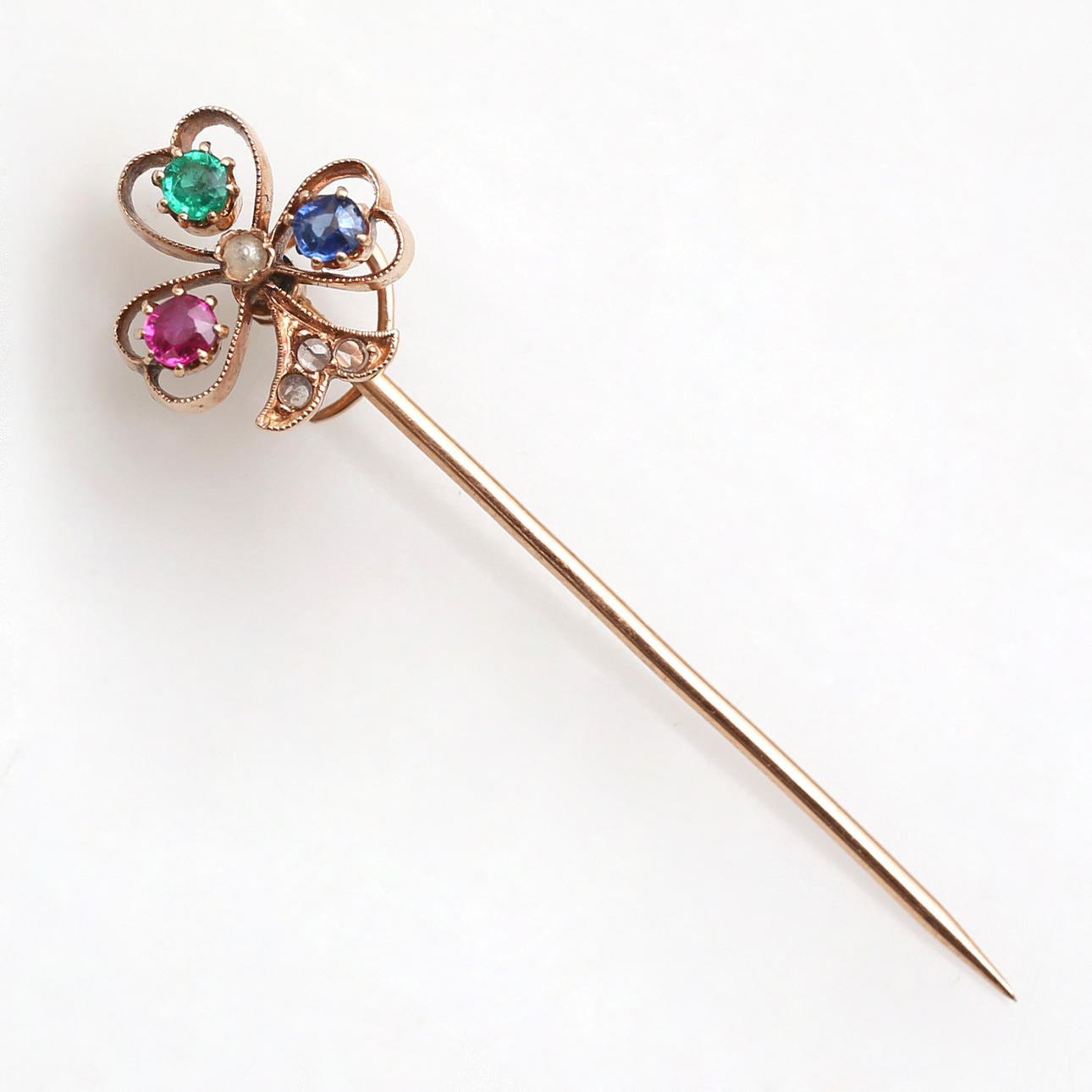 Clover-shaped tie pin, circa 1940.