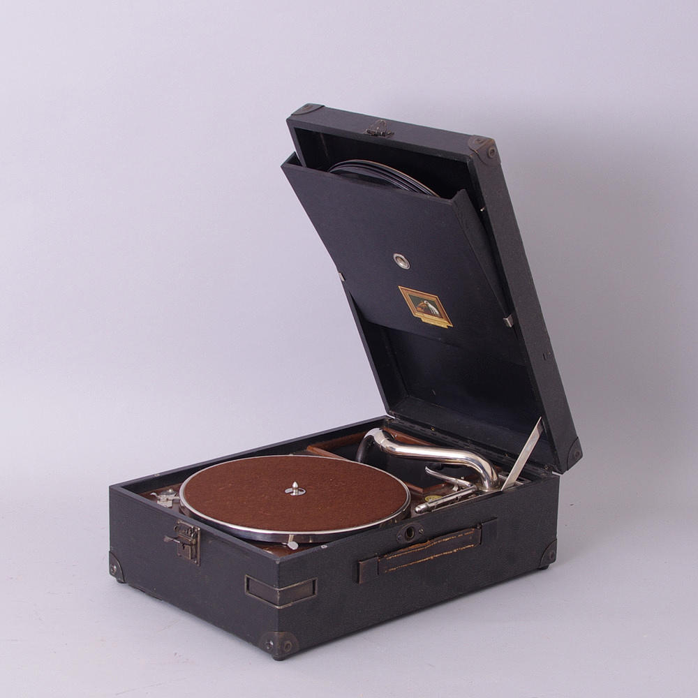 RESEGRAMMOFON, His masters voice.