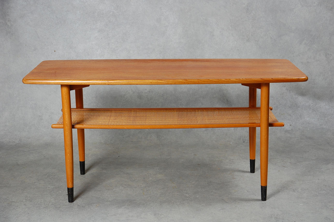 SOFFBORD, med hylla, Hugo Troeds, Bjärnum 1900-talets andra hälft.