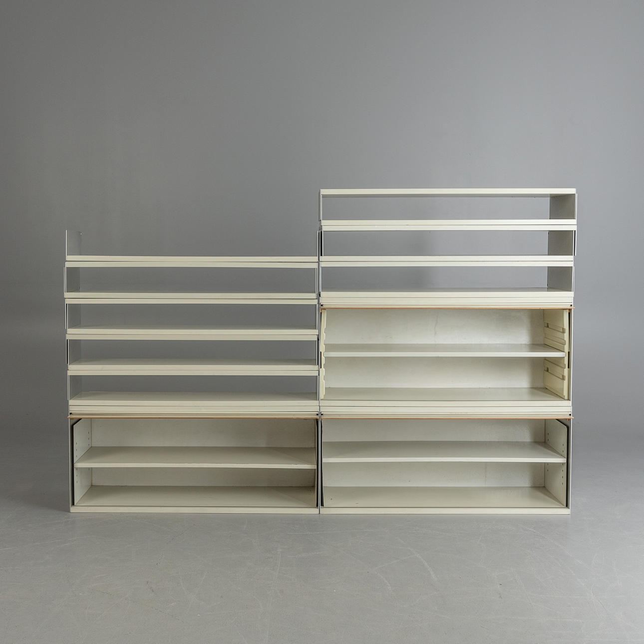 DIETER RAMS. Vitsoe. Regalsystem '606' (ca. 18-tlg).