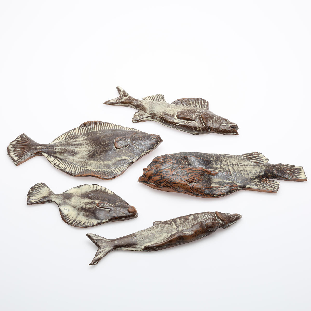 WALL RELIEF, ceramic 5 pcs "fish", unsigned.